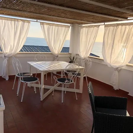 Vakantiehuis La Terrazza Sul Mare Santa Marinella